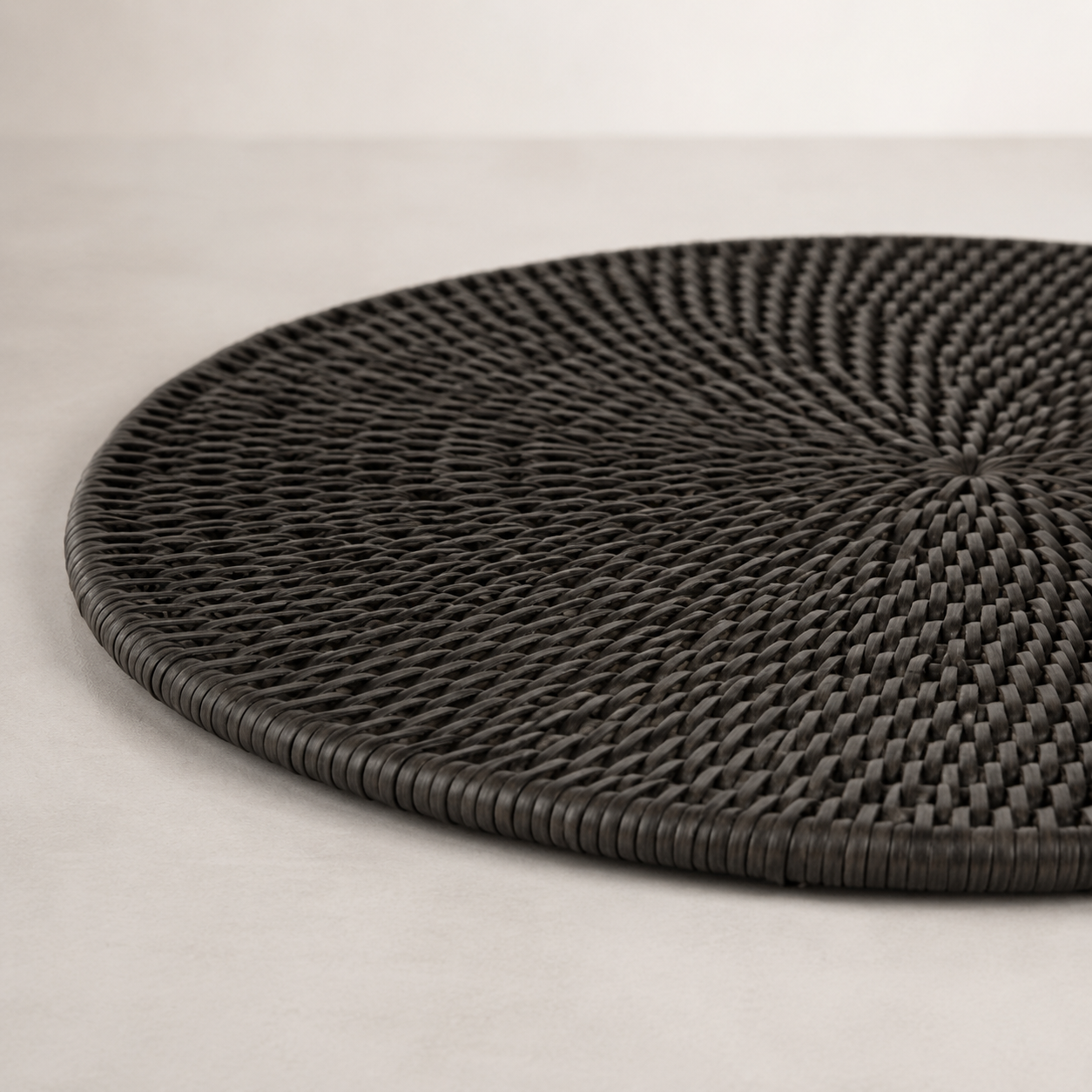 Reed Round Placemat Set/6 - Black