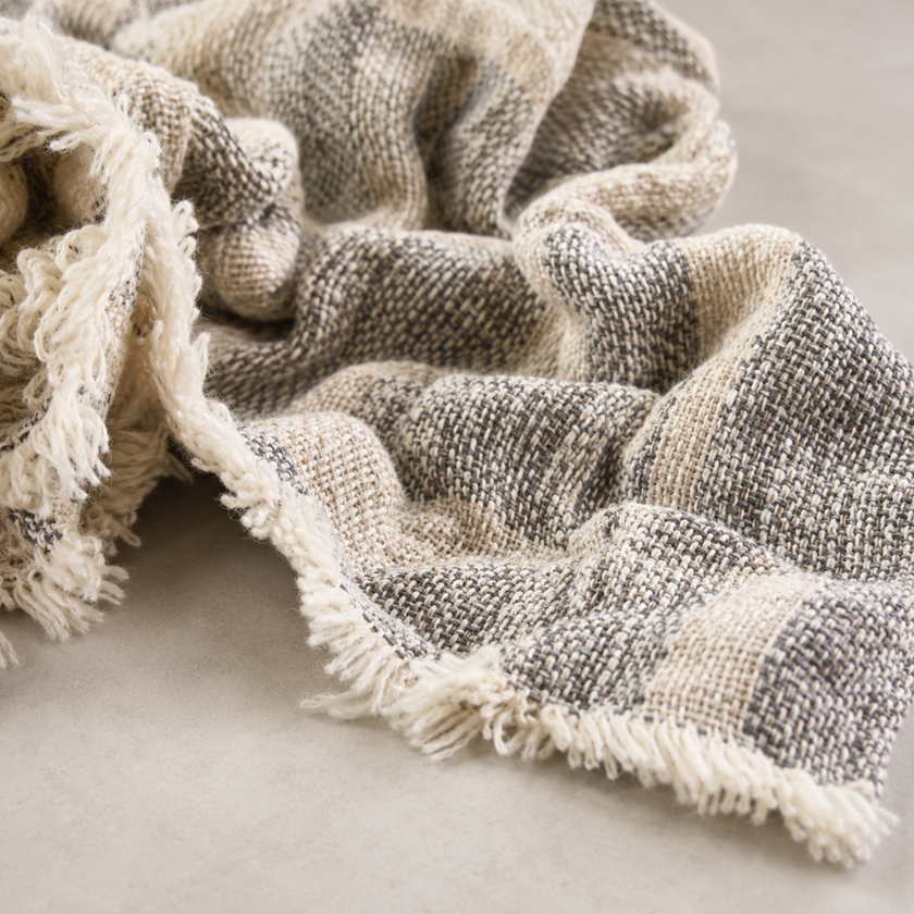 Petra Linen Throw