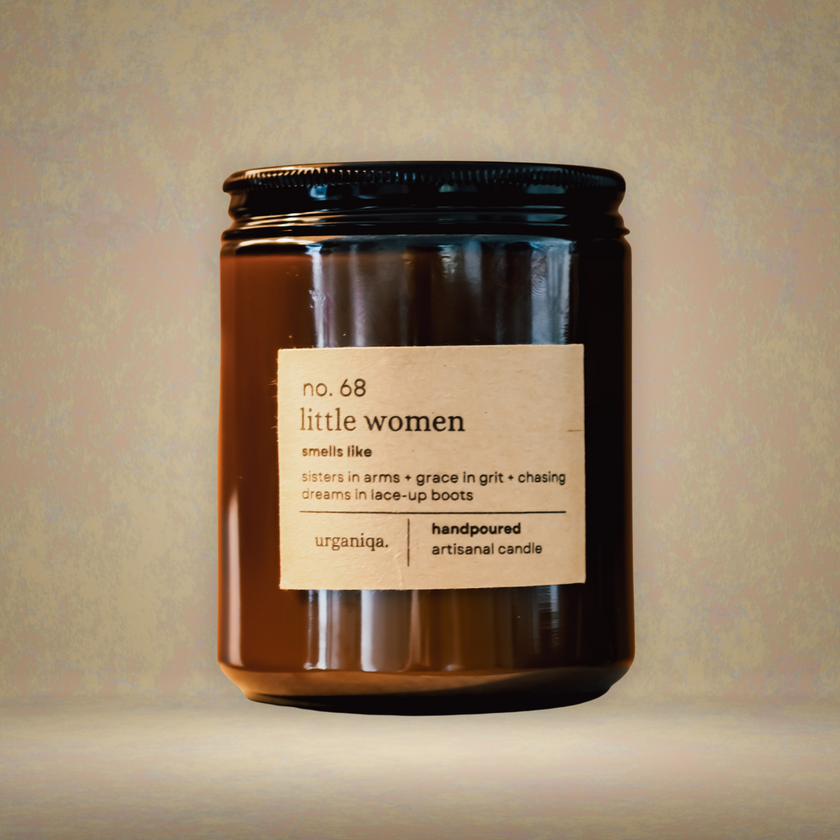 Nobela Literary Candle: “Little Women” – Gardenia & Verbena (225g)