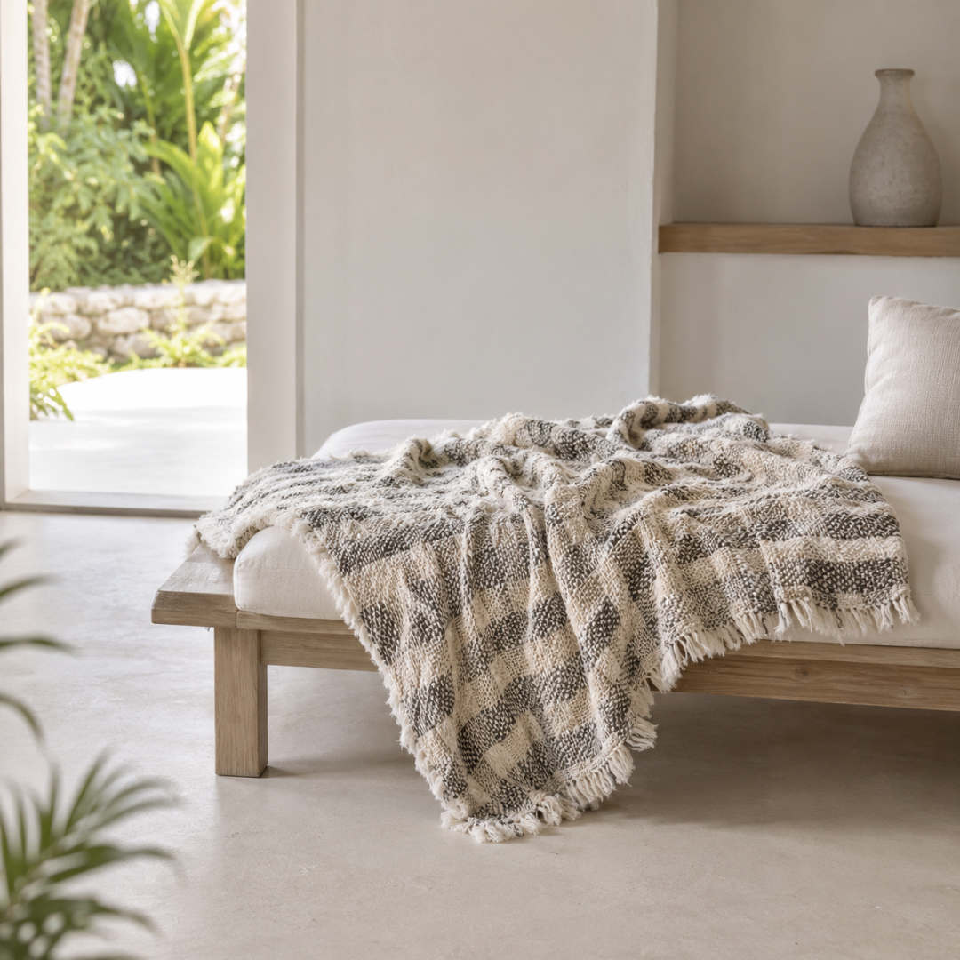Petra Linen Throw
