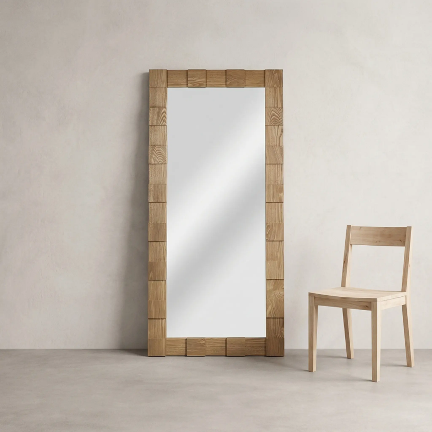 Nala Oak Floor Mirror — textured oak frame showing natural grain variation