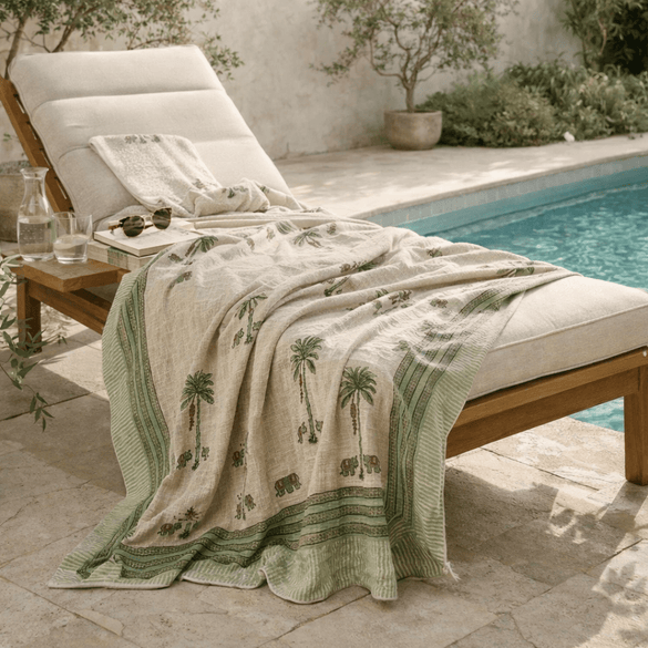 Banana Palm Tree Tassle Throw - Coastalis