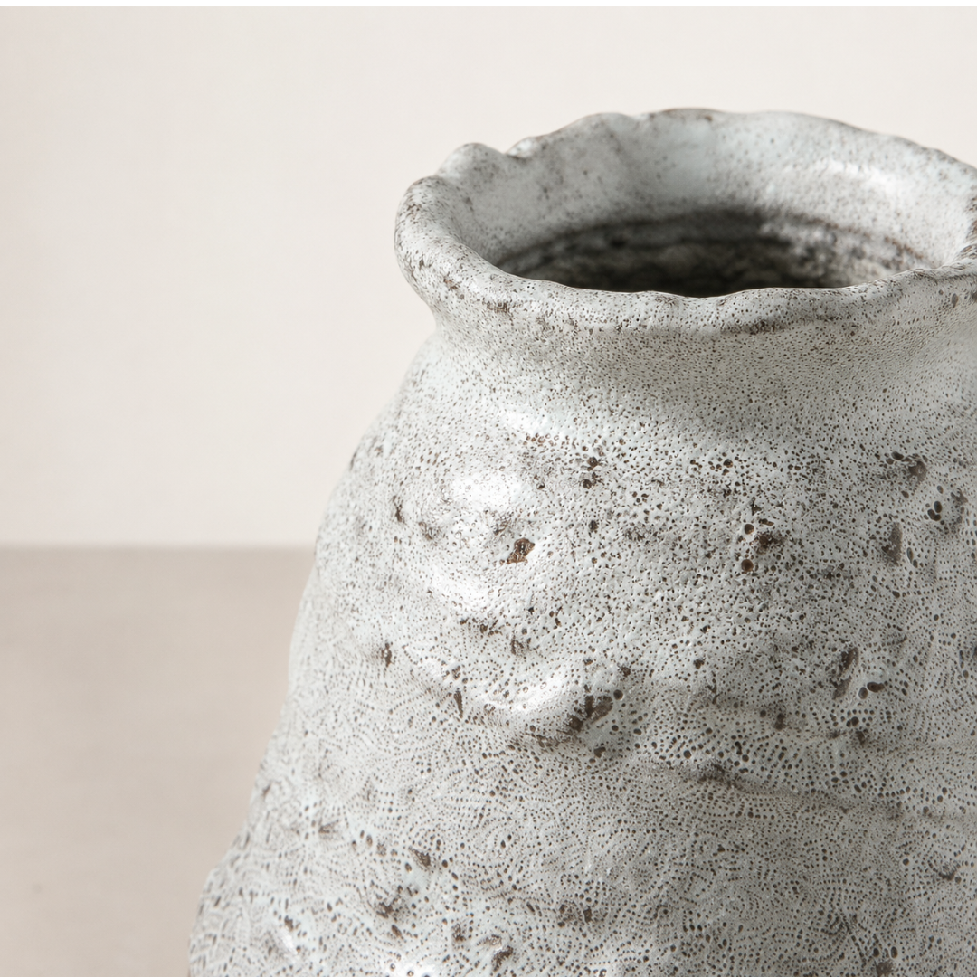 Ishi Vase