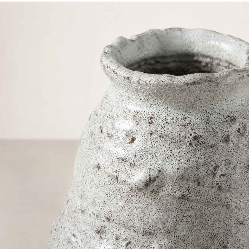 Ishi Vase